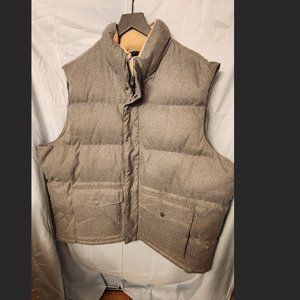 Men's Grey Puffy Vest - Old Navy - Never Worn